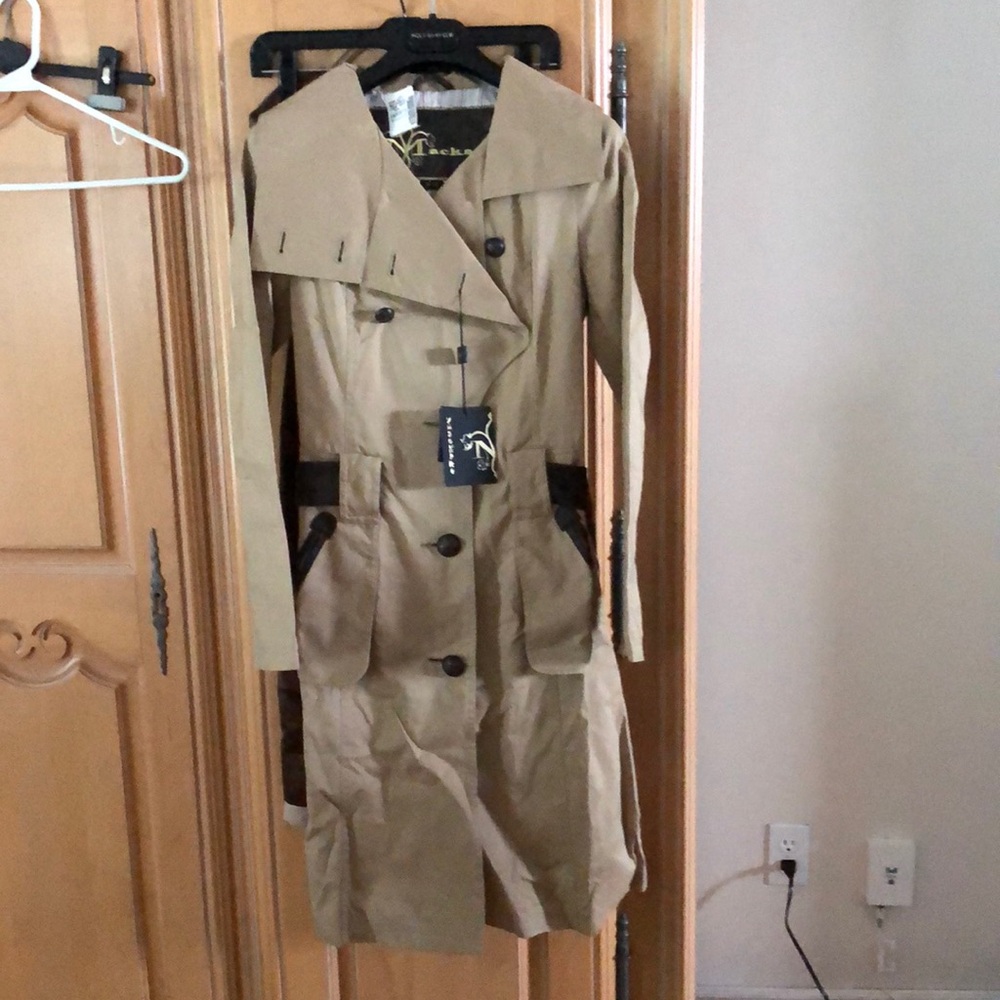 NWT- - Mackage Belted 3/4 length trench coat Size XS